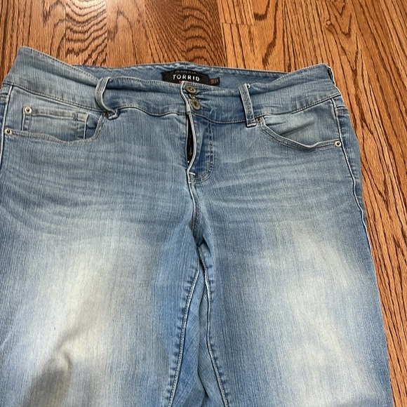 Torrid Premium Jeggings, 2 light and dark - Picture 4 of 16